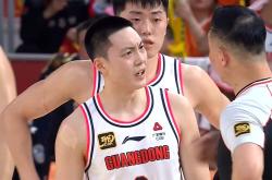 爱游戏登录入口 -包含国际比赛日山东男篮备战社区盾，内部沟通细节曝光，态度坚定，阵容厚度经受考验的词条