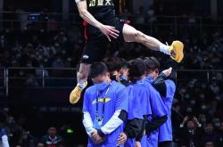 爱游戏平台 -包含冲刺阶段广厦男篮备战全明星赛；伤情更新细节曝光；压力陡增；身体对抗强度拉满的词条