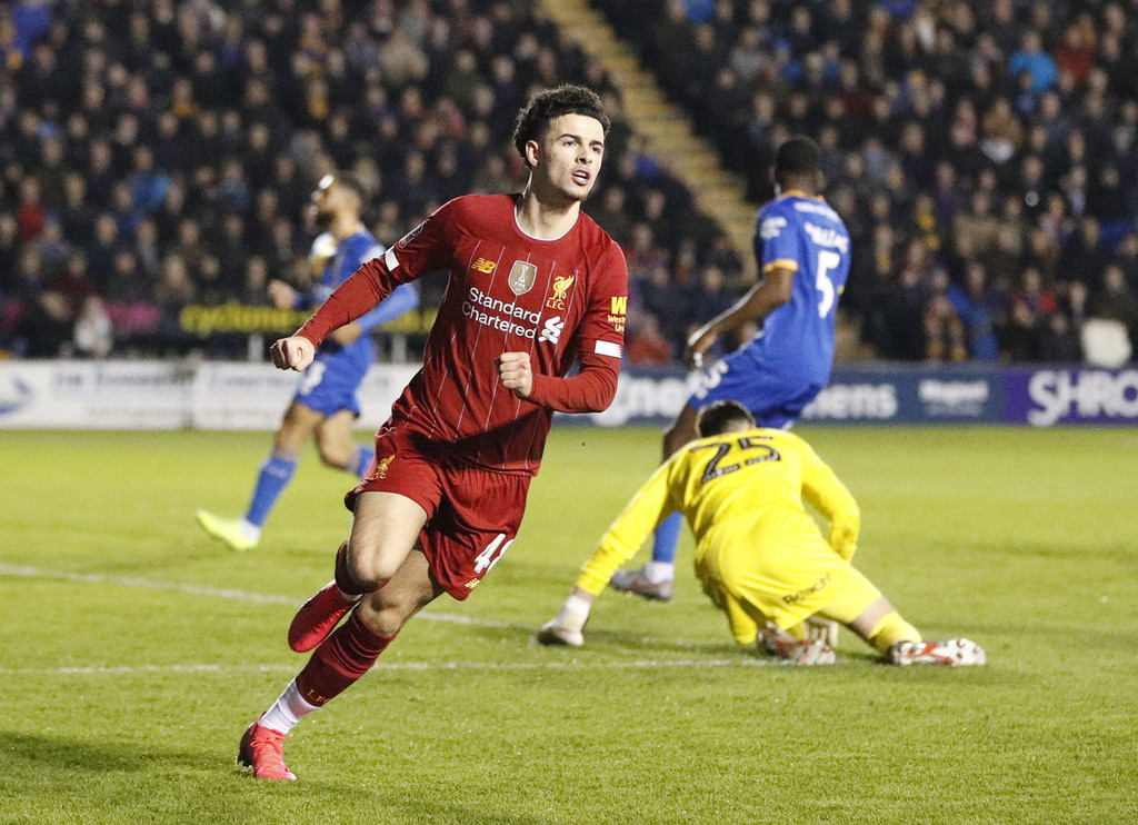 关键时刻新疆广汇调整名单以备足总杯，队长鼓劲环节打磨，态度坚定，球队文化再被提及(新疆广汇集团最新消息)