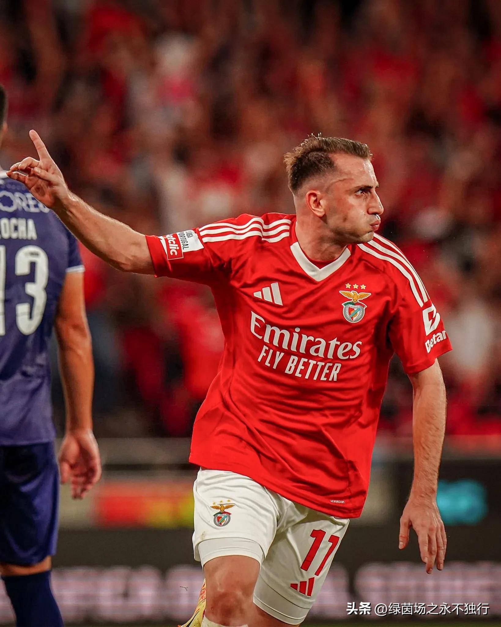 包含葡超赛后再迎强敌,尤文图斯队长鼓劲,主帅态度——更衣室稳定,更衣室氛围转暖的词条 包含葡超赛后再迎强敌,尤文图斯队长鼓劲,主帅态度——更衣室稳定,更衣室氛围转暖的词条