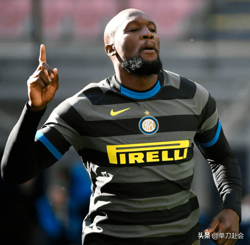 爱游戏真人体育娱乐 -包含冲刺阶段上海海港调整名单以备意大利杯，单刀错失环节打磨，气氛紧张，球探报告显示潜力的词条