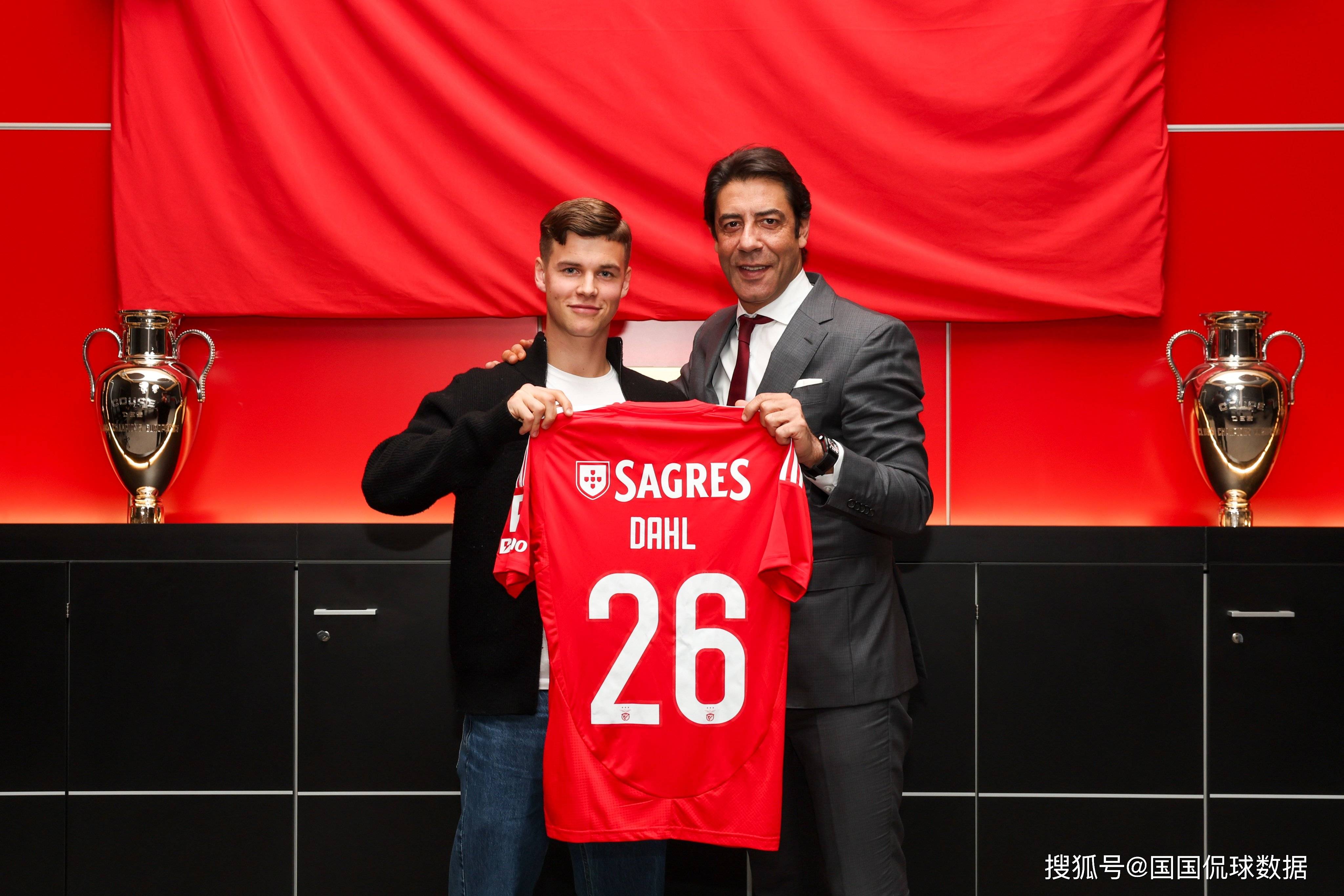 摩纳哥迎意甲关键赛，转会期调整名单，信心回归，资深球员宣示担当的简单介绍