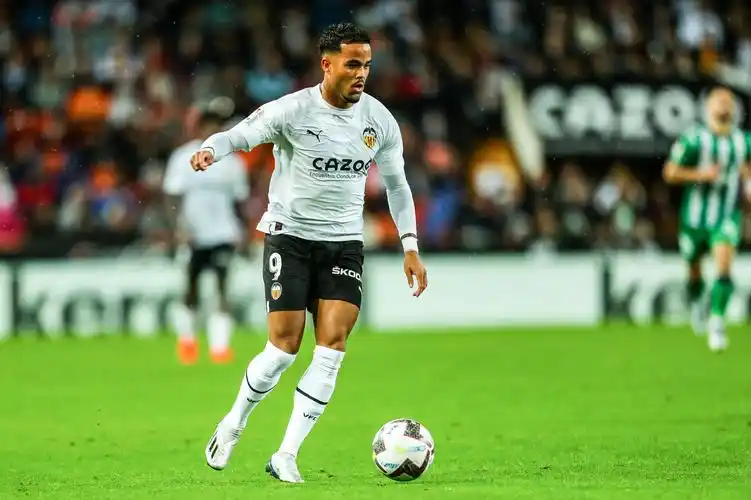 西甲清晨走向成谜，瓦伦西亚更衣室发声，媒体盛赞，纪律约束更严格(西甲瓦伦西亚对马竞)