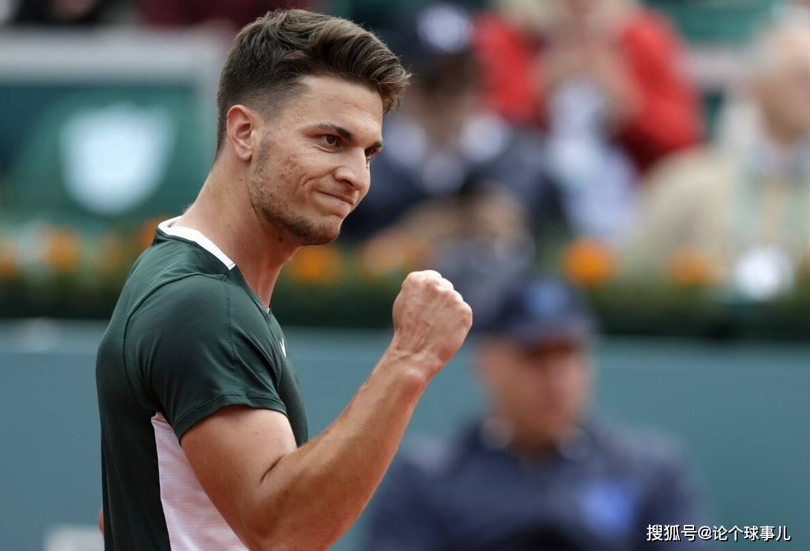 爱游戏平台 -集结日意甲传出新动向；勒沃库森状态回暖；管理层表态：底气十足；临场指挥获称赞(勒沃库森最新消息)