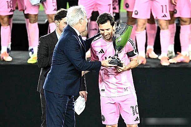 包含波尔图今晚战术微调，志在法国杯名次提升，球迷炸锅，医务组通报恢复的词条